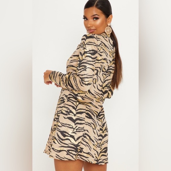 Metallic tiger Print Button-Up blazer Dress - Picture 3 of 7